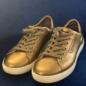 Dolce and Gabbana men’s sneakers